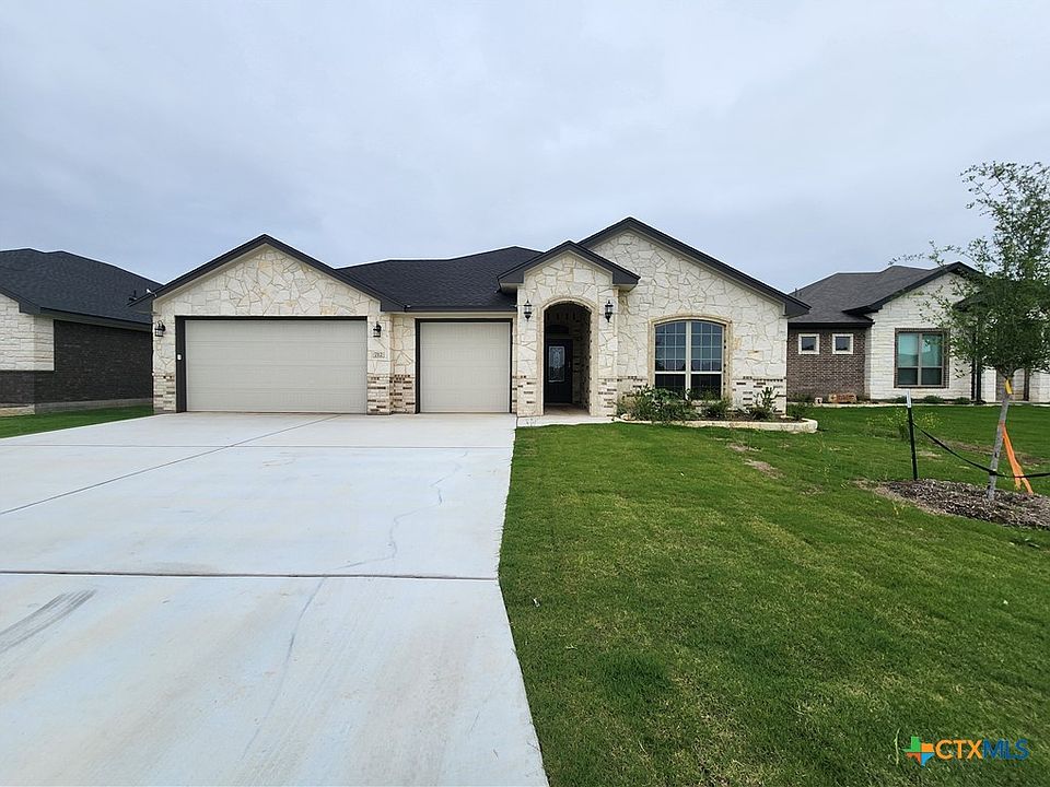 1st image of 712 Golden Eagle Dr