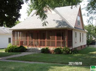 1025 Avenue K, Hawarden, IA 51023