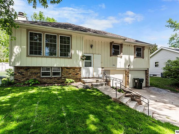 2nd image of 8816 Park View Blvd