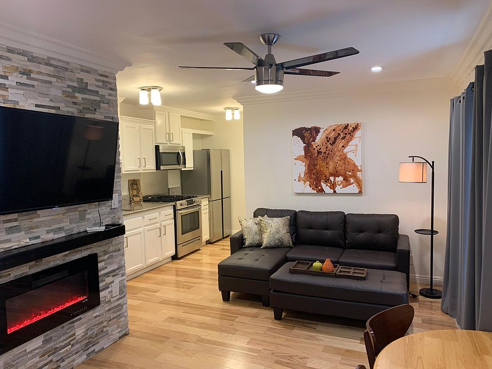 1st image of 1844 N Bronson Ave APT 111