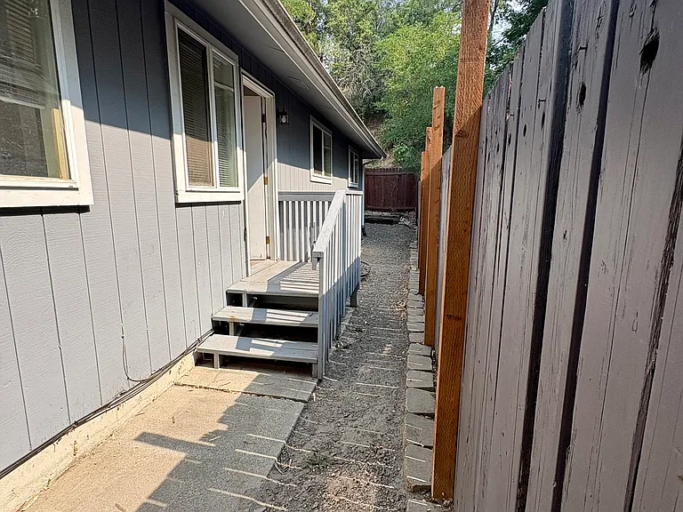 102-104 W Cora Ave #102 — Photo 35