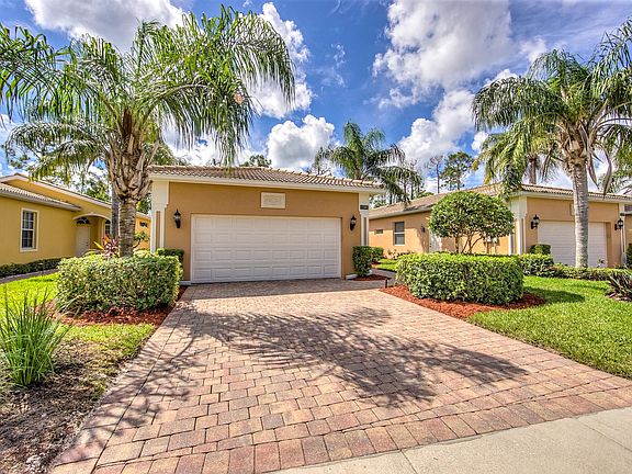 2nd image of 15301 Cortona Way