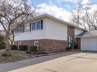 203 S Towanda Ave APT B, Normal, IL 61761