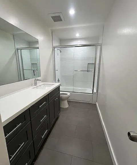 6649 Rhodes Ave #1 — Photo 11