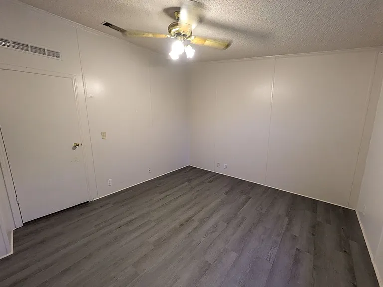 115 Peach St. — Photo 15