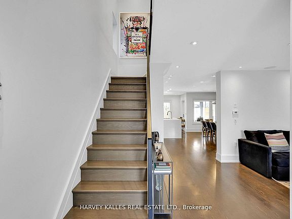 5th image of 378 Elm Rd