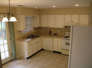 885 Hollins Rd, Auburn, AL 36830