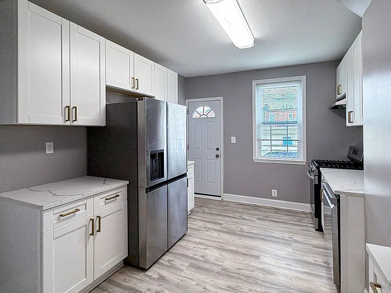 439 N Robinson St #TOWNHOUSE — Photo 7