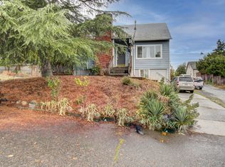 8733 SE Henderson St, Portland, OR