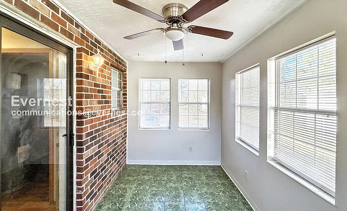6933 Robinson Dr — Photo 18