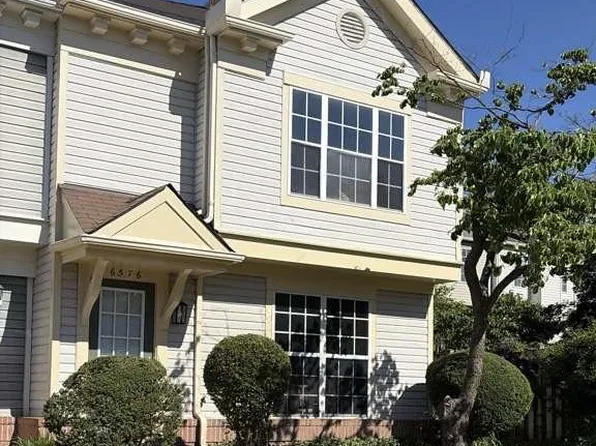 6576 Medinah Ln, Alexandria, VA 22312