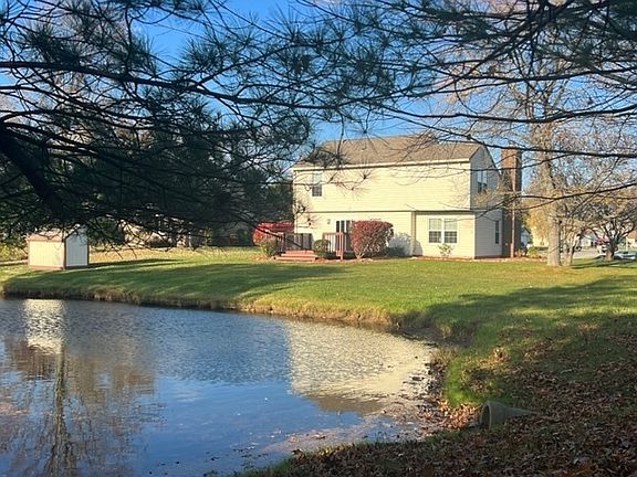 2nd image of 160 Nicole Blvd