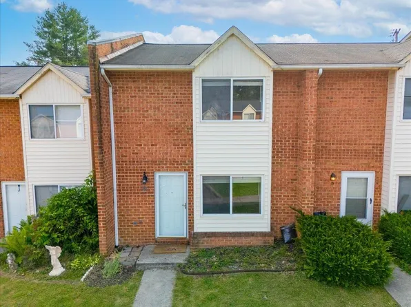 5878 Mebane Ave APT 16, Dublin, VA 24084