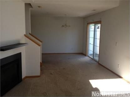5th image of 351 Arrowhead Dr