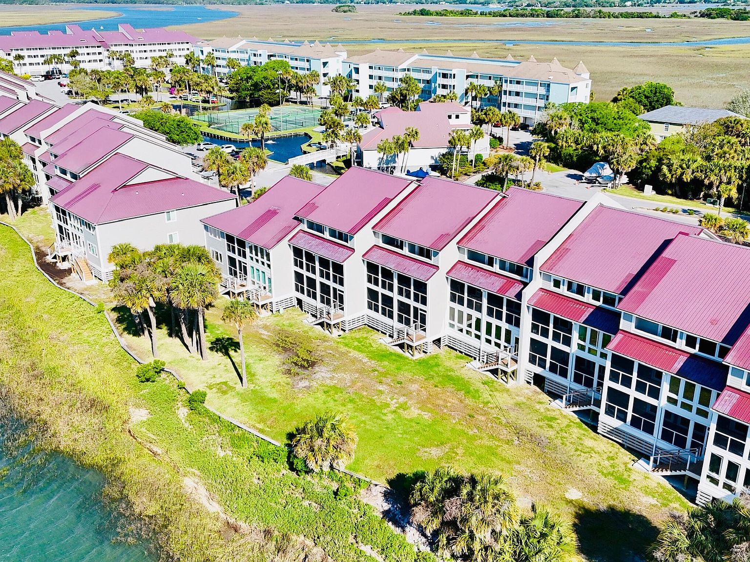 Discover Mariners Cay at Folly Beach: A Coastal Retreat