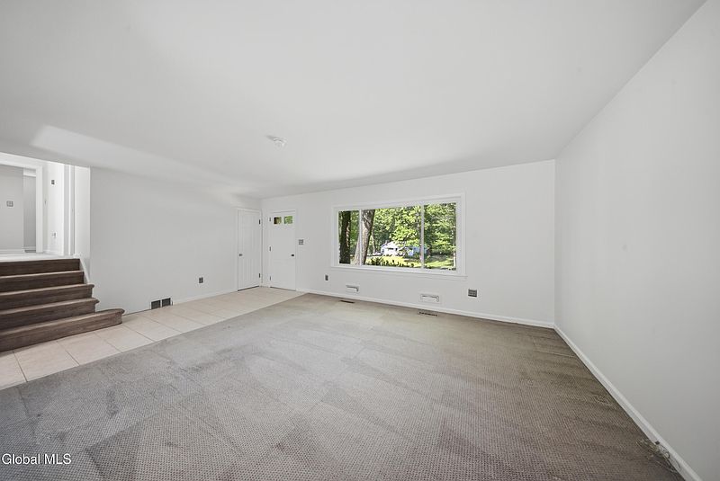 5th image of 9 W Skyview Drive