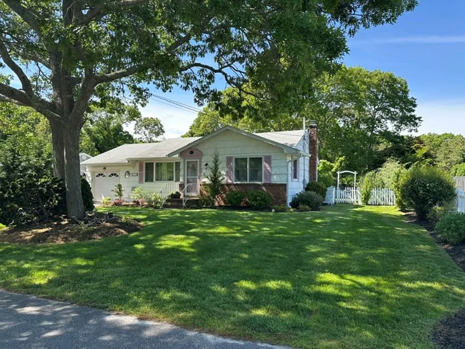 29 Maryland Blvd