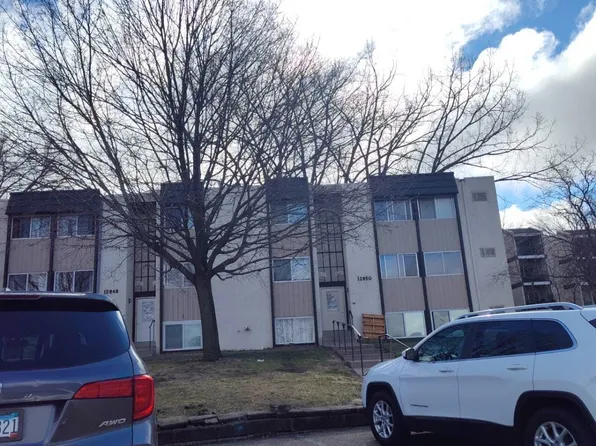 12850 Nicollet Ave APT 201, Burnsville, MN 55337