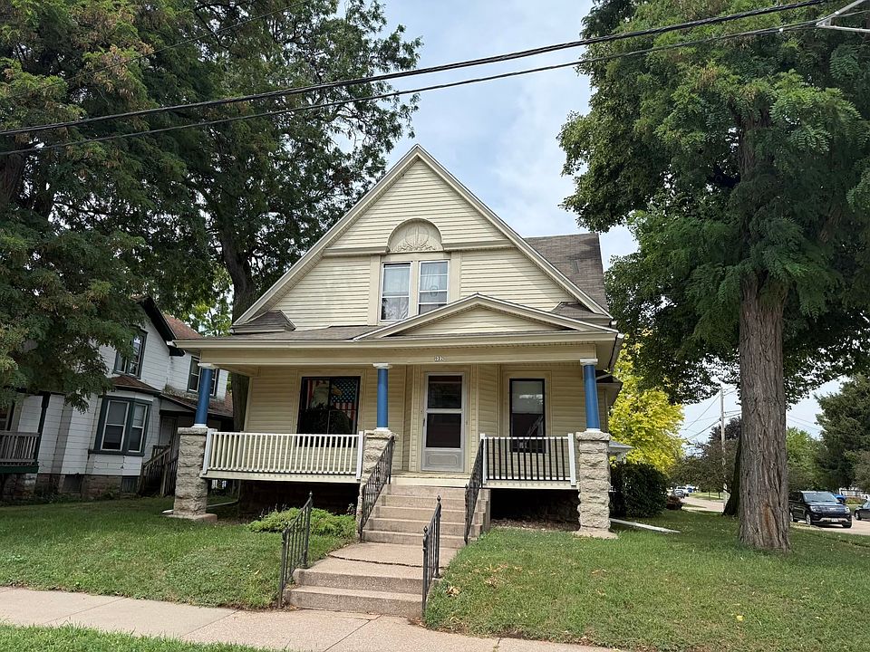 1st image of 922 Merritt Ave