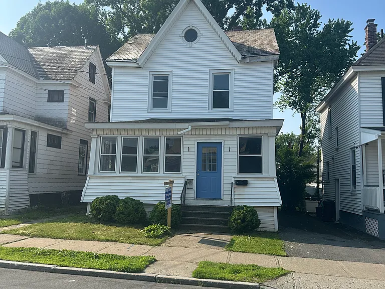 830 Main Ave — Photo 11