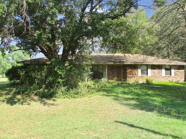 129 Campbell Dr, Crossett, AR 71635