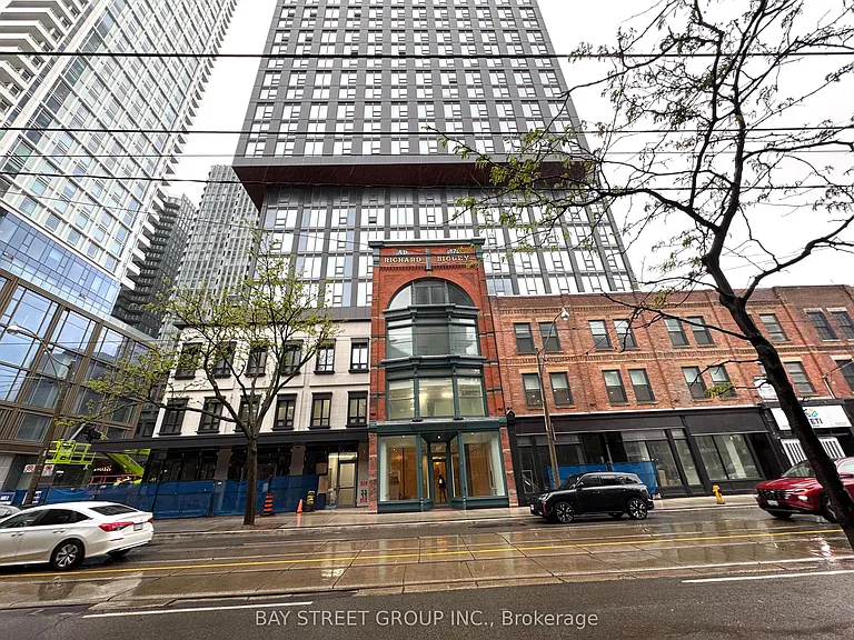 100 Queen St E #1501 — Photo 1