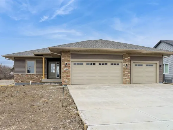 1880 Denison Ave, North Liberty, IA 52317