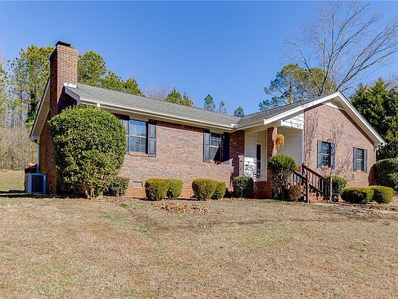 2nd image of 5222 Raintree Trl