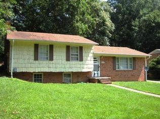 2357 Kaywood Ln, Winston Salem, NC 27103