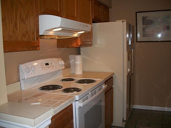 5th image of 7593 Bay Hill Dr