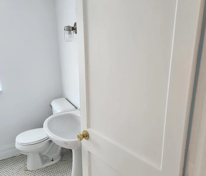 916 W Michigan Ave #2 — Photo 23