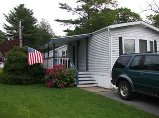 62 Andrea St, Topsham, ME 04086