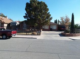 100 Lago Lindo Dr, Horizon City, TX 79928