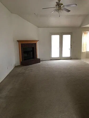 4 bed, $1,500 — Photo 2