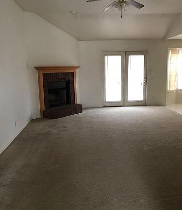 2nd image of 3401 Woodrow Dr