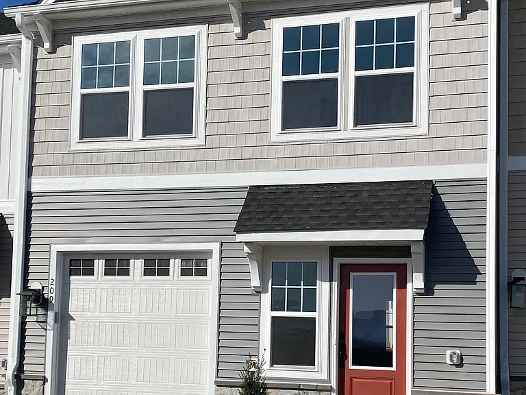 209 Sunbird Ln — Photo 10