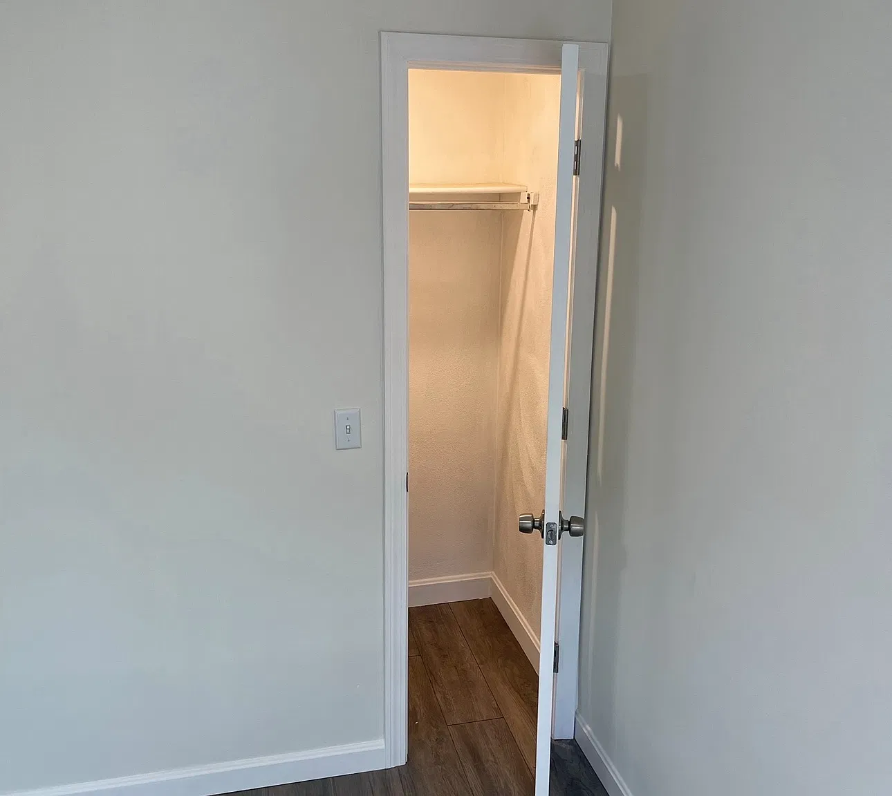97 Victoria Ave — Photo 4