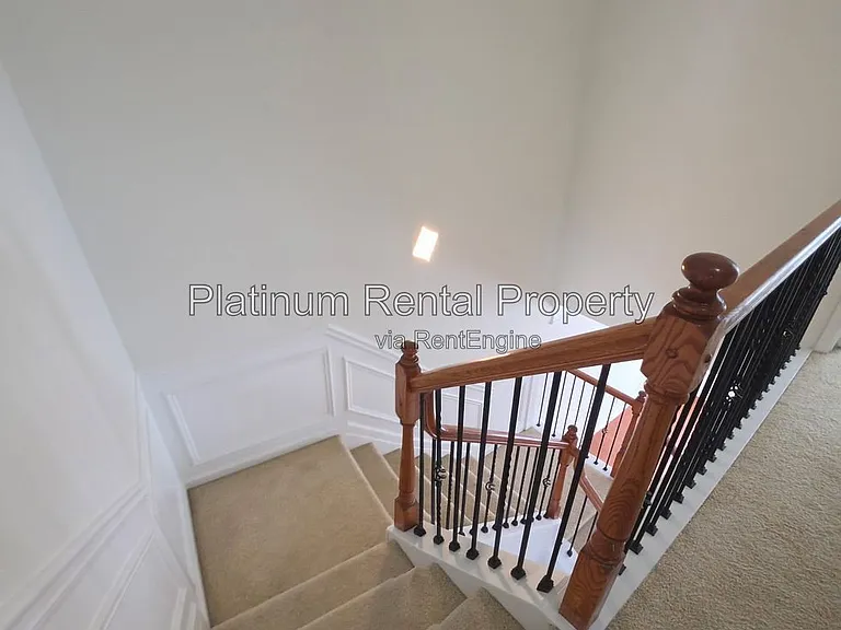 221 Balaban Cir — Photo 82