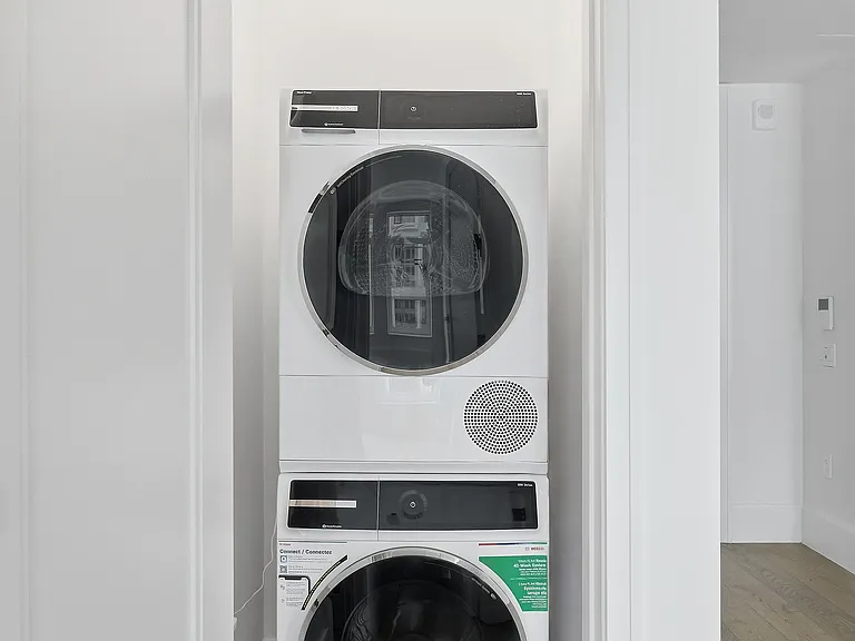 525 6th Ave #4B — Photo 8
