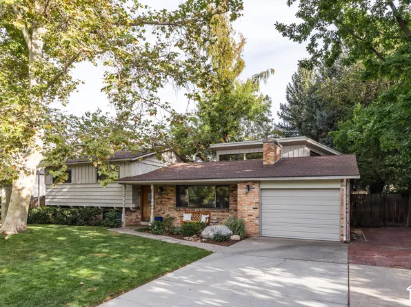 2775 E Loredell Dr, Holladay, UT 84117