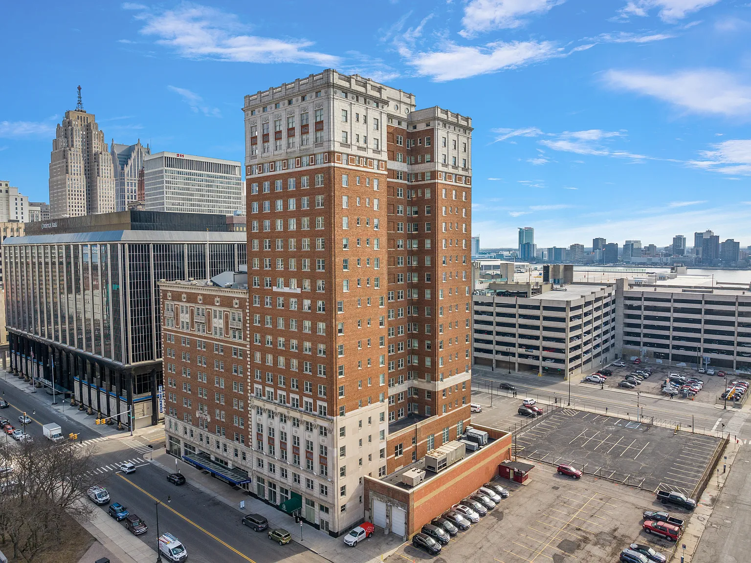 1 bed, 971 sqft, $2,050 — Photo 1