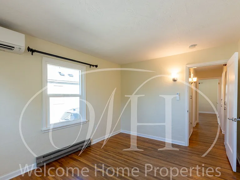 320 SE 4th St — Photo 15
