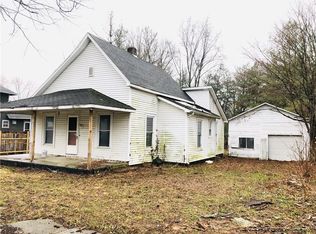 207 N 3rd St, New Market, IN 47965