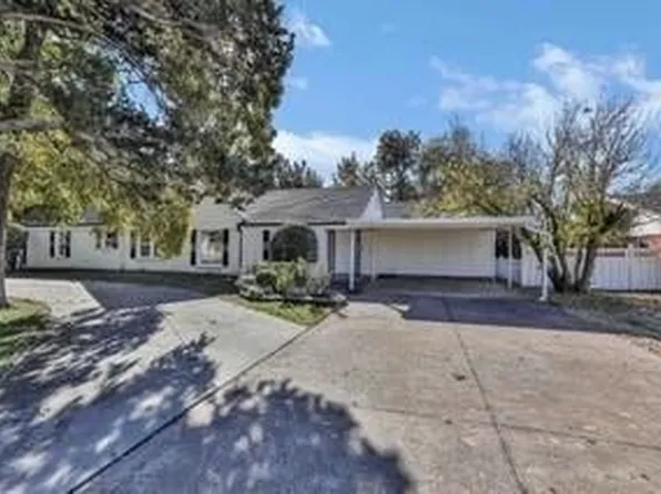 5904 NW 56th St, Warr Acres, OK 73122