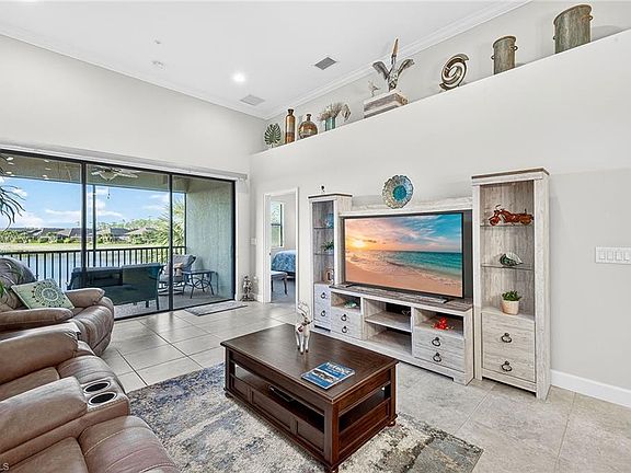 5th image of 9419 Benvenuto CT #202
