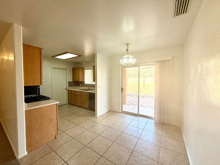 4461 Moccasin Cir — Photo 5
