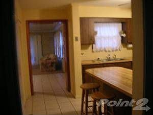 m_P_1247519205737_17561_Howe_007