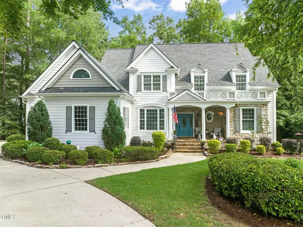 5405 Bluet Ct, Holly Springs, NC 27540