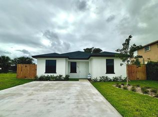 587 W 7th St, West Palm Beach, FL 33404