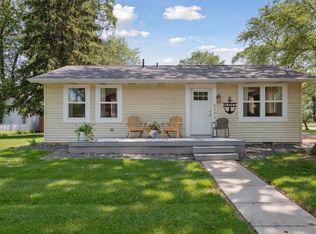 6593 N California Dr, Oak Harbor, OH 43449